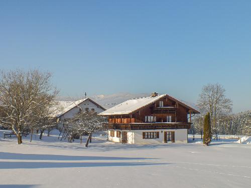 Haus Winteransicht vorne
