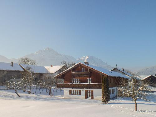 Haus Winteransicht Seitlich