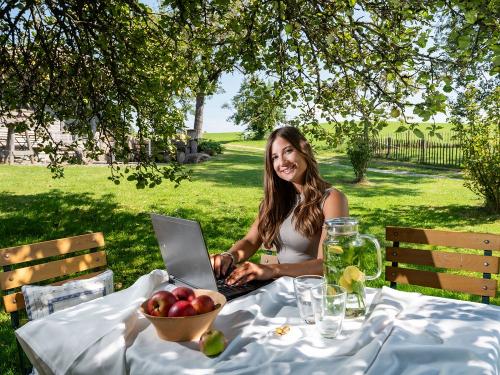 Seimehof_Wimpasing_1_Bernau_Chiemsee_Garten_Buero_Alex