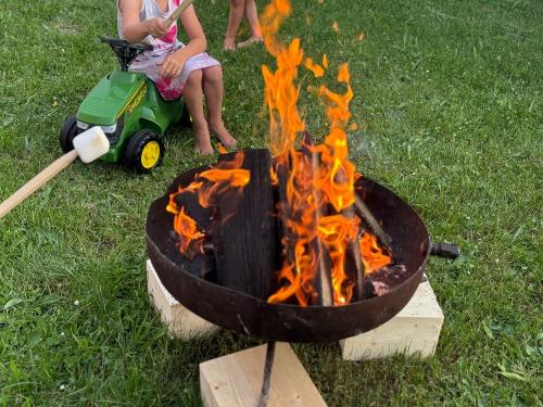 Gemeinsames Lagerfeuer