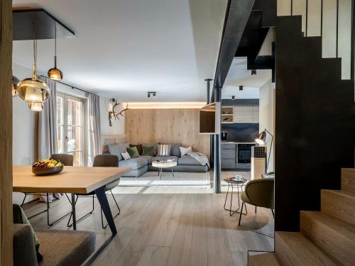 Hussnhof Farm Lodge modernes Wohnzimmer im Chalet Stil Hussnhof Farm Lodge modernes Wohnzimmer im Chalet Stil