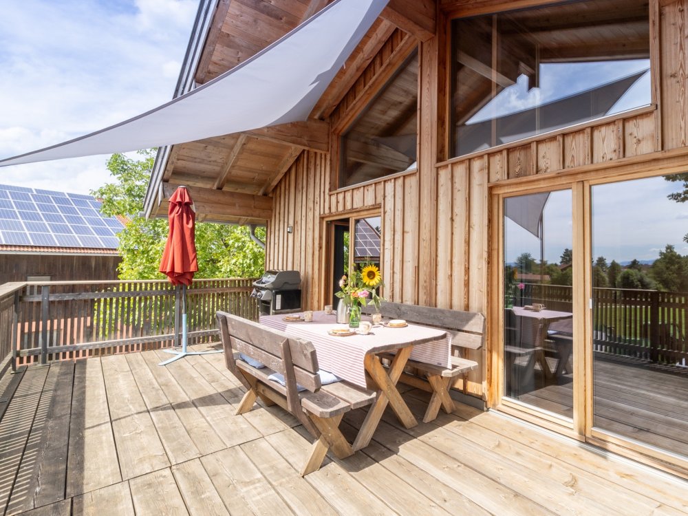 Balkon mit Gasgrill - FeWo Peter