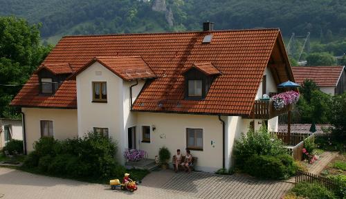 ferienhausvorne4964