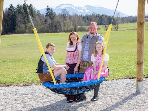 Gastgeberfamilie Franz und Maria Oberloher Gastgeberfamilie Franz und Maria Oberloher