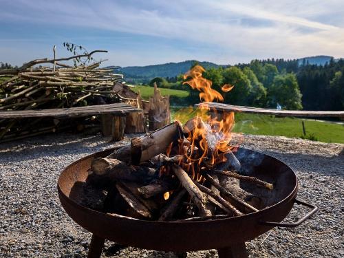 gemütlicher Lagerfeuerabend