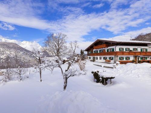 Hausansicht im Winter