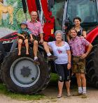 Kinderspaß mit dem Traktor