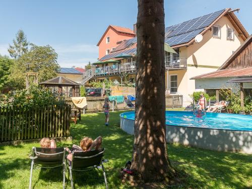 Garten mit Pool Garten mit Pool