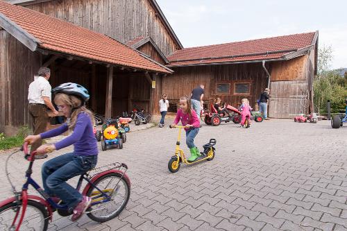 Fuhrpark für unsere kleinen Gäste