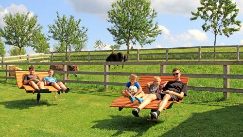 Relaxen auf dem Ederhof mit Esel Konrad