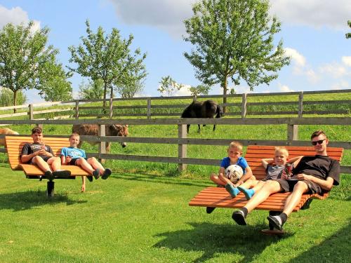 Relaxen auf dem Ederhof mit Esel Konrad