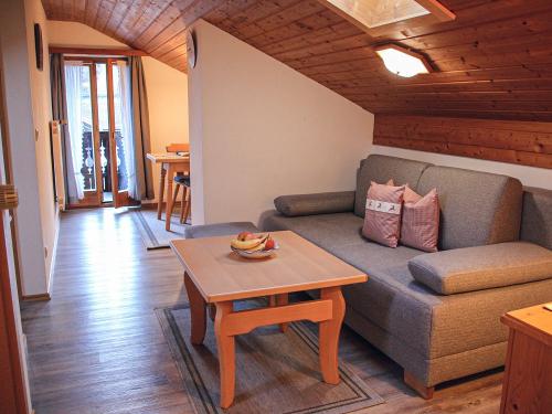 neue Couch in unserer FeWo  Silberdistel