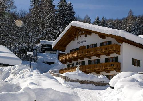 Hausbild Winter