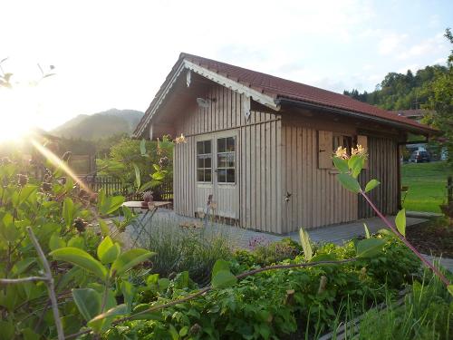 das Gartenhaus läd ein