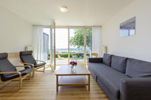9401-blick-durch-eg-terrassentuer