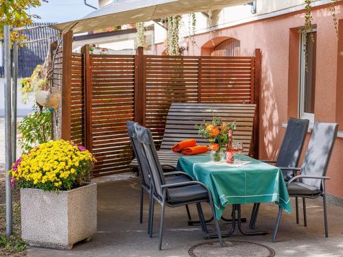 Ferienwohnung Buntspecht Terrasse