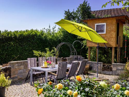 Sitzplatz / Grillplatz Sitzplatz / Grillplatz