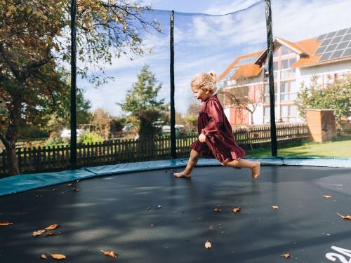 Trampolin springen
