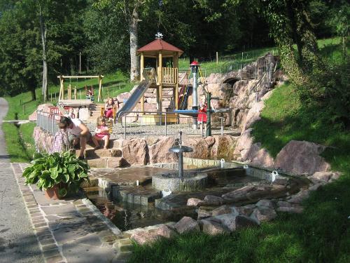 spielplatz_gesamtansicht