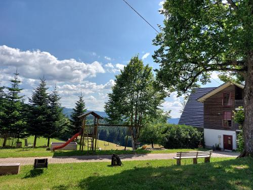 Ferienhaus und Außenanlagen Ferienhaus und Außenanlagen