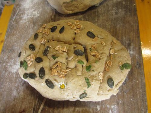 Wiesenbrot backen Wiesenbrot backen