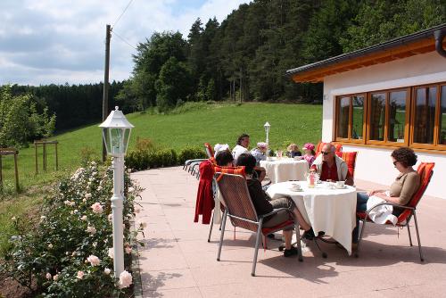 Weitläufiges Hofgelände