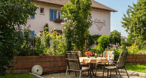Waidhof :: Winzerhof, Hofladen, Ferienwohnungen, Breinnerei