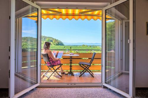 Zimmer mit Balkon