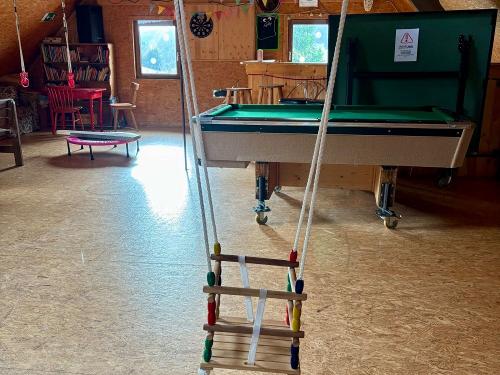 Tischtennis und Billard