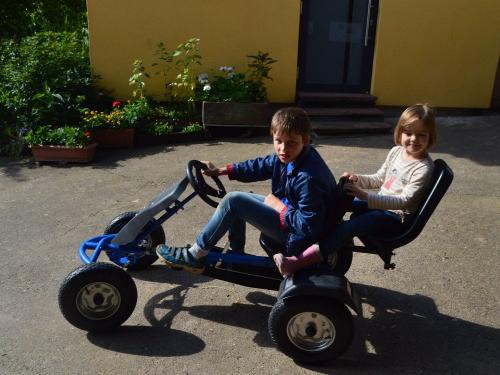 spielen auf dem Ferienbauernhof