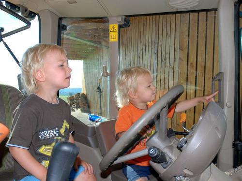 jungbauernaufdemschlepper