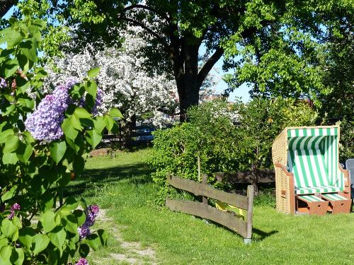unser Grillplatz mit Strandkorb