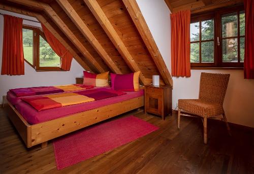 Oberer Schwärzenbachhof Ferienwohnung HolzhauswohnungOberer Schwaerzenbachhof Gengenbach Ferienwohnung Holzhauswohnung