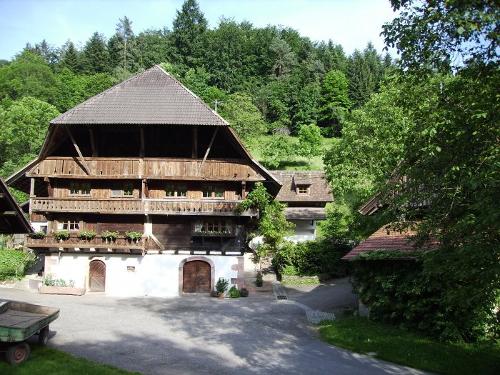 Schwaerzenbachhof