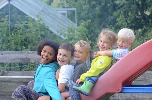 Kinder Rutsche