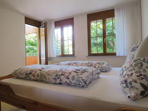 Fewo Nr.1,Schlafzimmer mit Balkonzugang