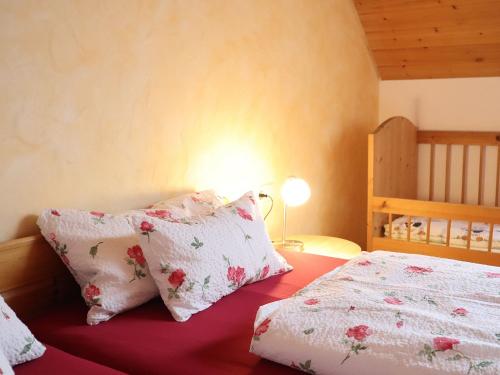 schlafzimmermitkinderbett