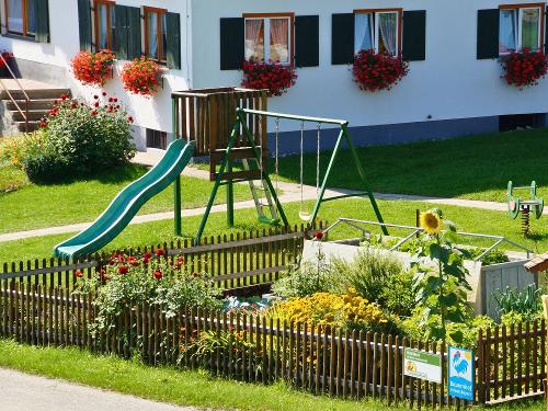 Schöner Spielplatz Schöner Spielplatz