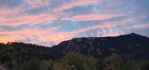 Unser Hausberg im Sonnenuntergang
