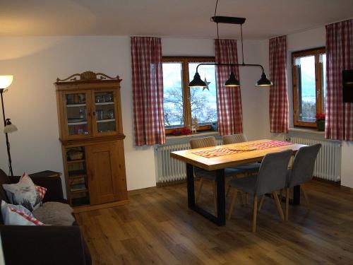 Bergblick WohnraumDSC1413