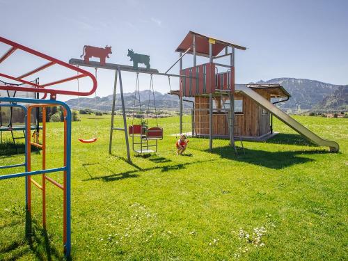 Spielplatz am Haus