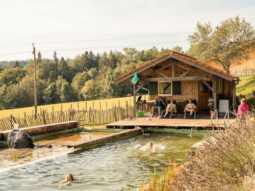 Freisitz am Teich