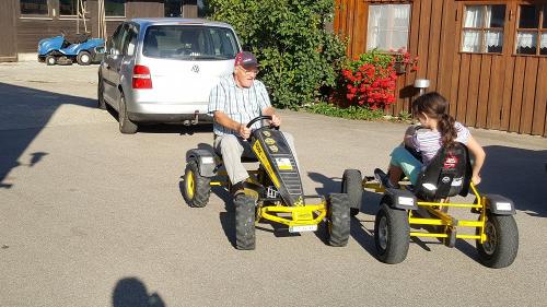 Mit dem Gokart unterwegs