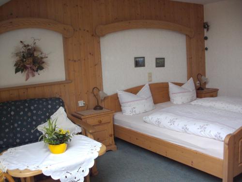 FeWo III Burgwohnung - Schlafzimmer