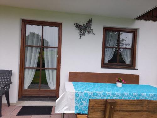 118bd71c-32b1-4e74-a8a7-1d8562b40a1c