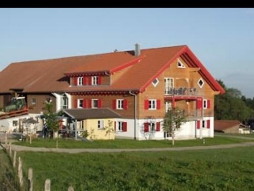 bauernhof_ausschnitt_306x220