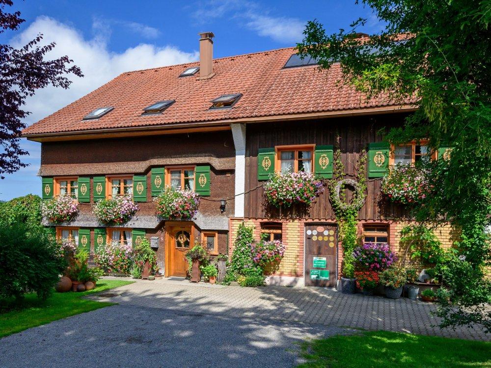 einechterallguerbauernhof einechterallguerbauernhof