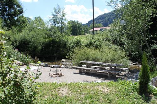 Grill.-Lagerfeuerplatz