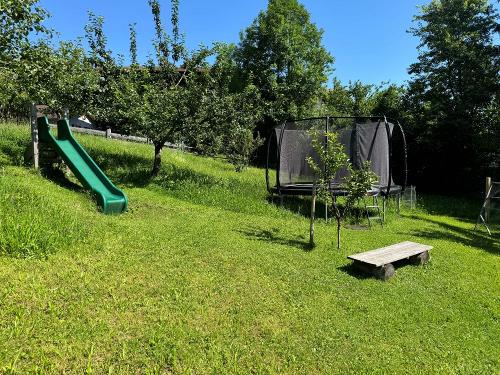 spielplatz_rutsche