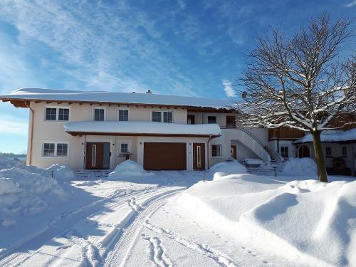 Unser Hof im Winter